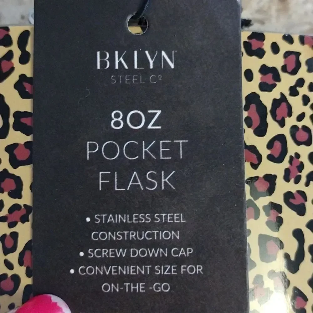 Gold Leopard Print 8oz‎ Stainless Steel Pocket Drinking Flask NWT